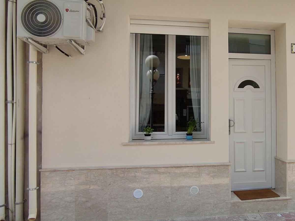 Casa Del Mare Sicilia Letojanni Villa Luaran gambar